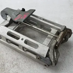 Quantité Limitée Block, Riser - Assembly